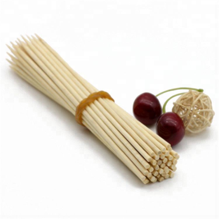 Versatile Bamboo Skewers 6.0mm Diameter 18cm Length Ideal for Appetizers and Desserts
